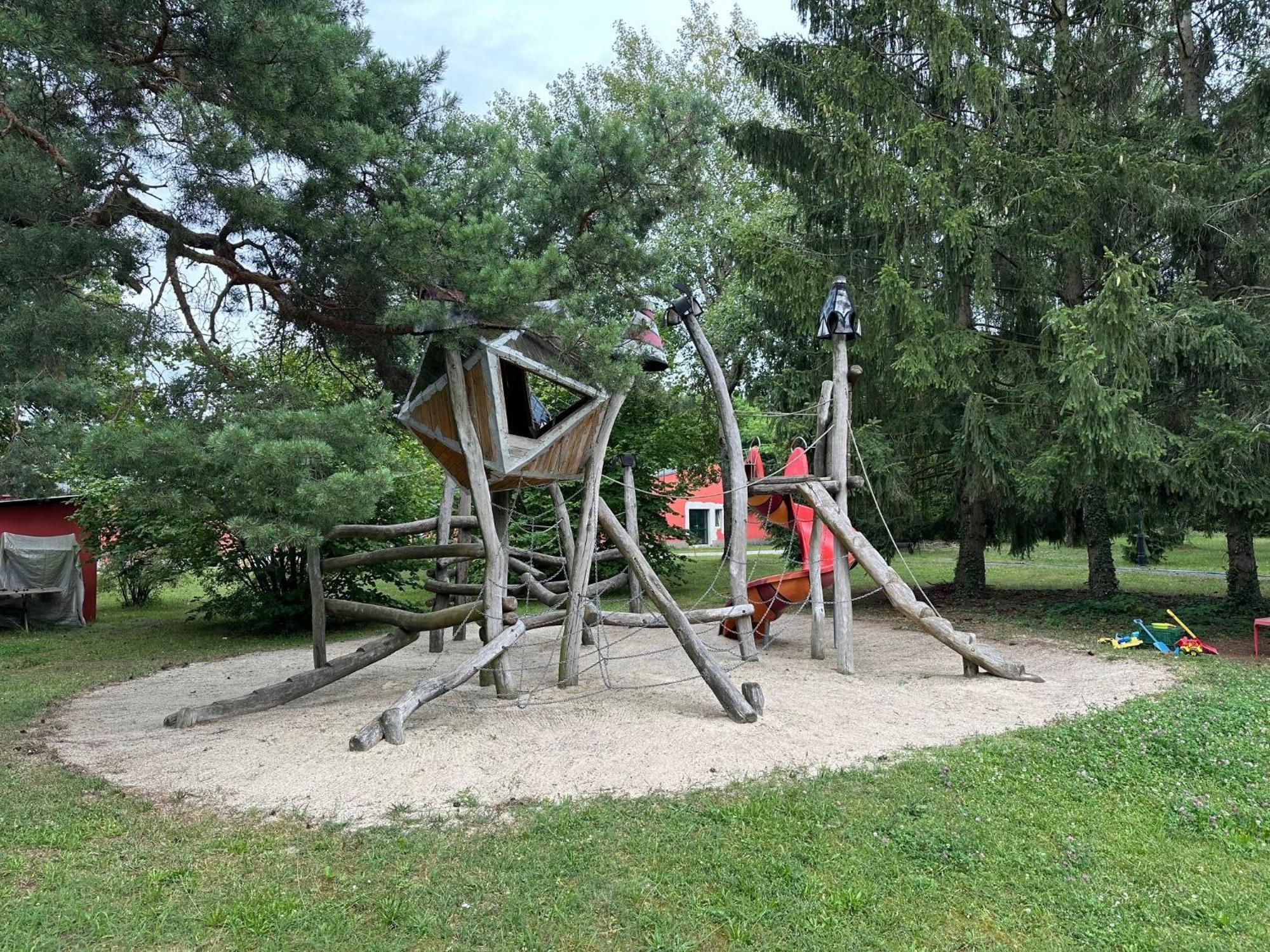 Bed & Breakfast Am Waldguertel فورست المظهر الخارجي الصورة