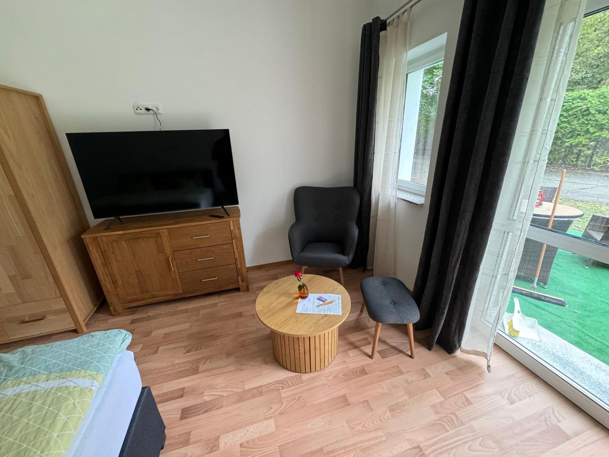 Bed & Breakfast Am Waldguertel فورست المظهر الخارجي الصورة