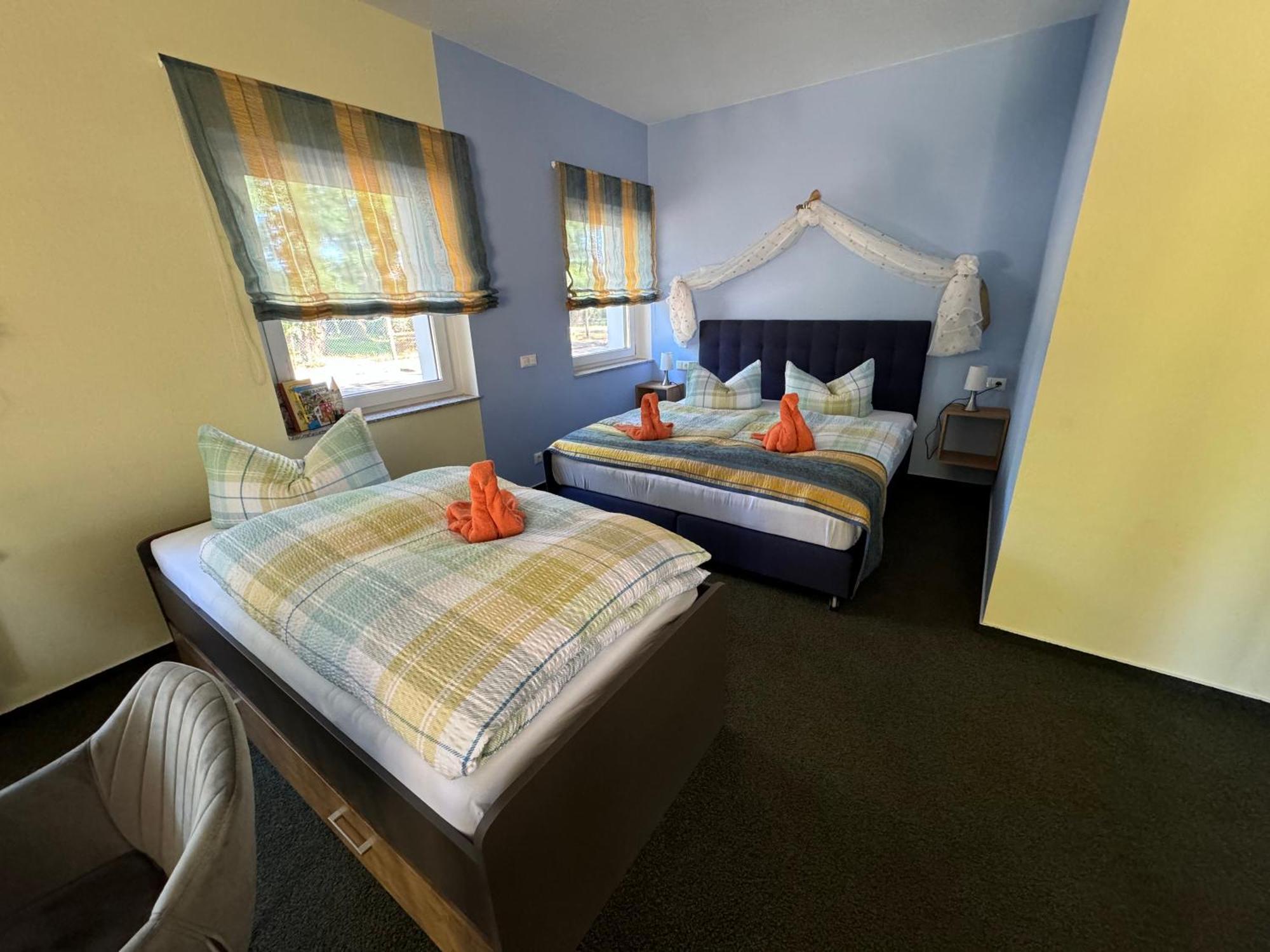 Bed & Breakfast Am Waldguertel فورست المظهر الخارجي الصورة